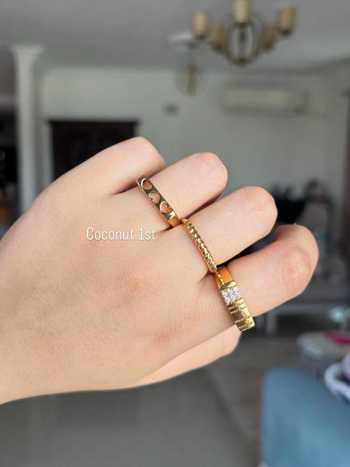 Gold Earing